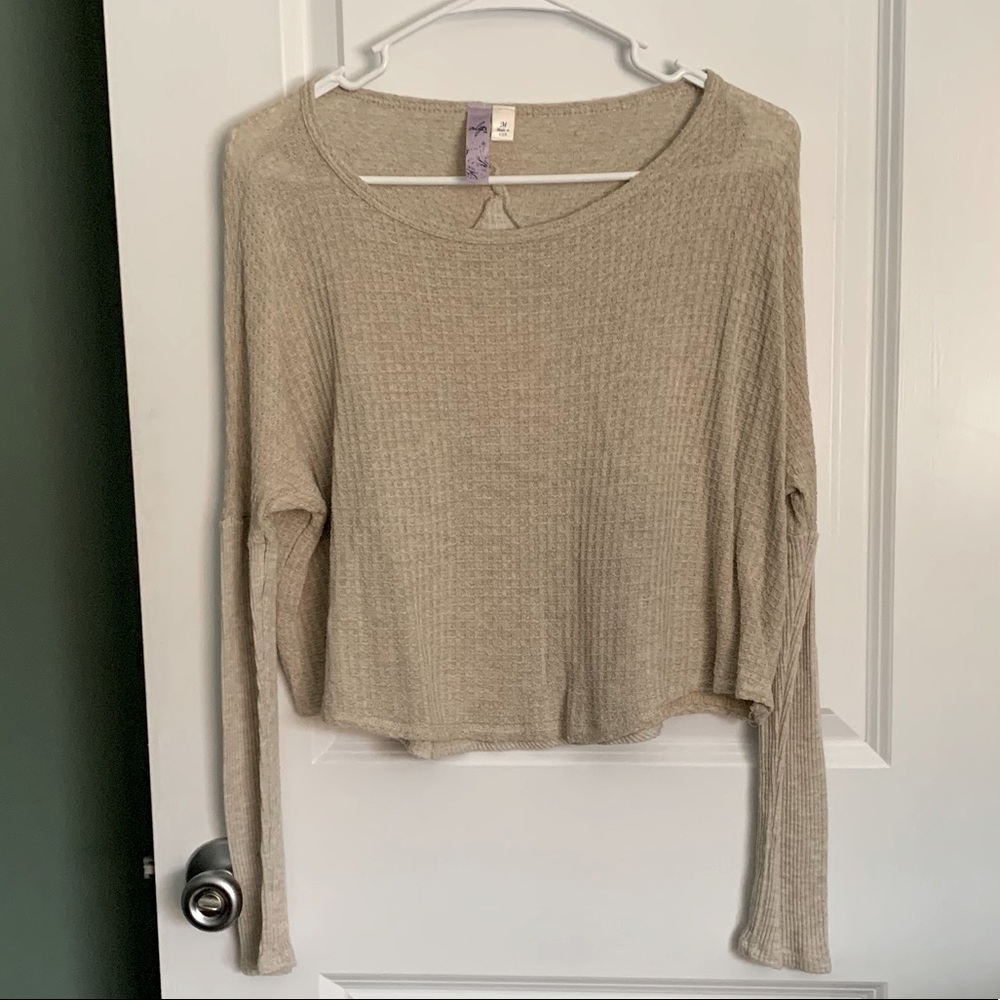 beige cropped top